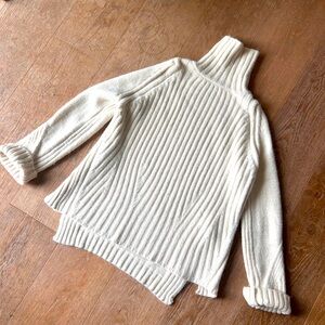 Slouchy Elegant Cream Turtleneck Sweater